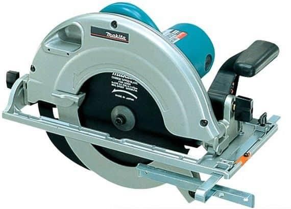 Пила дисковая Makita 5903R