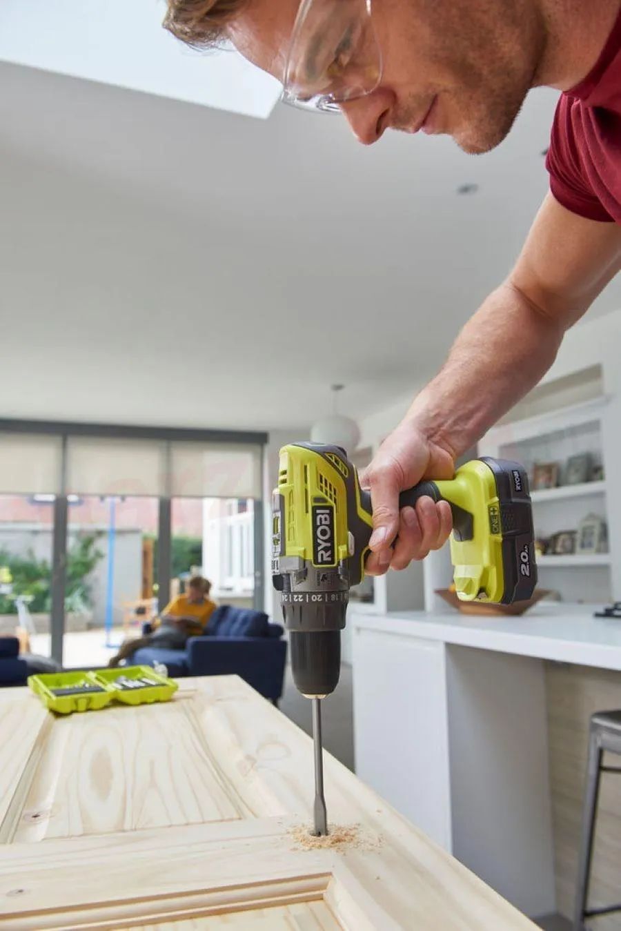 Ударная дрель RYOBI R18PD3-220S с АКБ и ЗУ