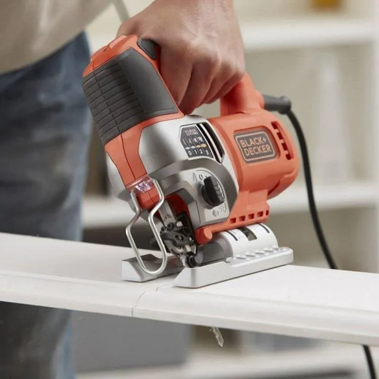 Электрическая лобзиковая пила Black&Decker BES610-QS