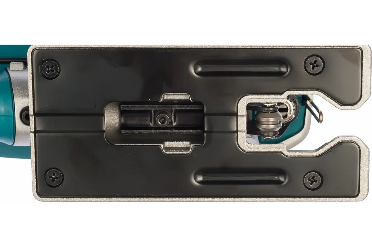 Пила лобзиковая Makita JV0600J проводная в кейсе Makpac