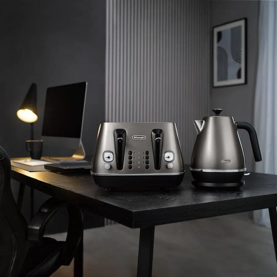 Чайник электрический De'Longhi Distinta Titanium KBIN2001.TB