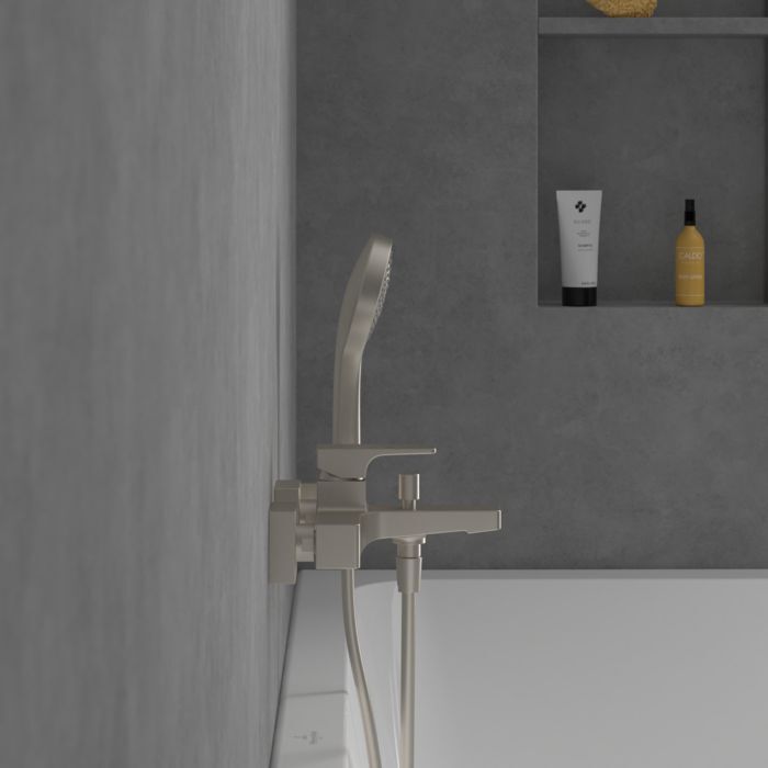 Однорычажный смеситель для ванны Villeroy & Boch Architectura Square (TVT12500100064)