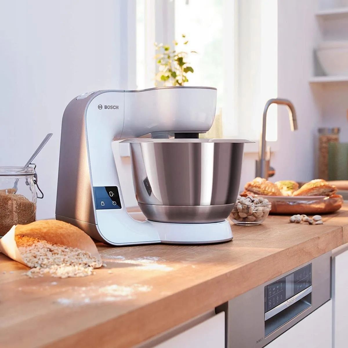 Кухонный комбайн Bosch Serie 4 MUM5XW20 (MUM5XW20)