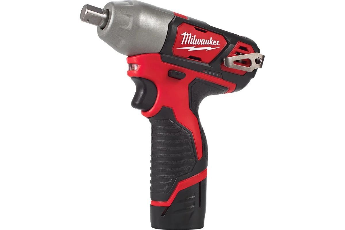 Гайковёрт Milwaukee M12 BIW12-202C 12.0 Ah и ЗУ 4933447133