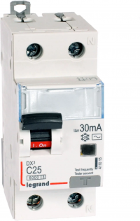 Дифференциальный автомат Legrand P312 C25 30 мА тип AC 411015