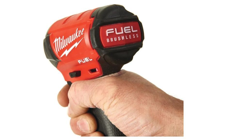 Гайковёрт Milwaukee M18 FQID 0X без аккумуляторов и ЗУ 4933459187