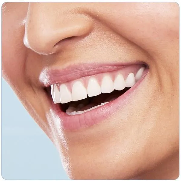 Электрическая зубная щётка Oral-B Pro Series 1 Duo, набор из 2 щёток с зарядной станцией