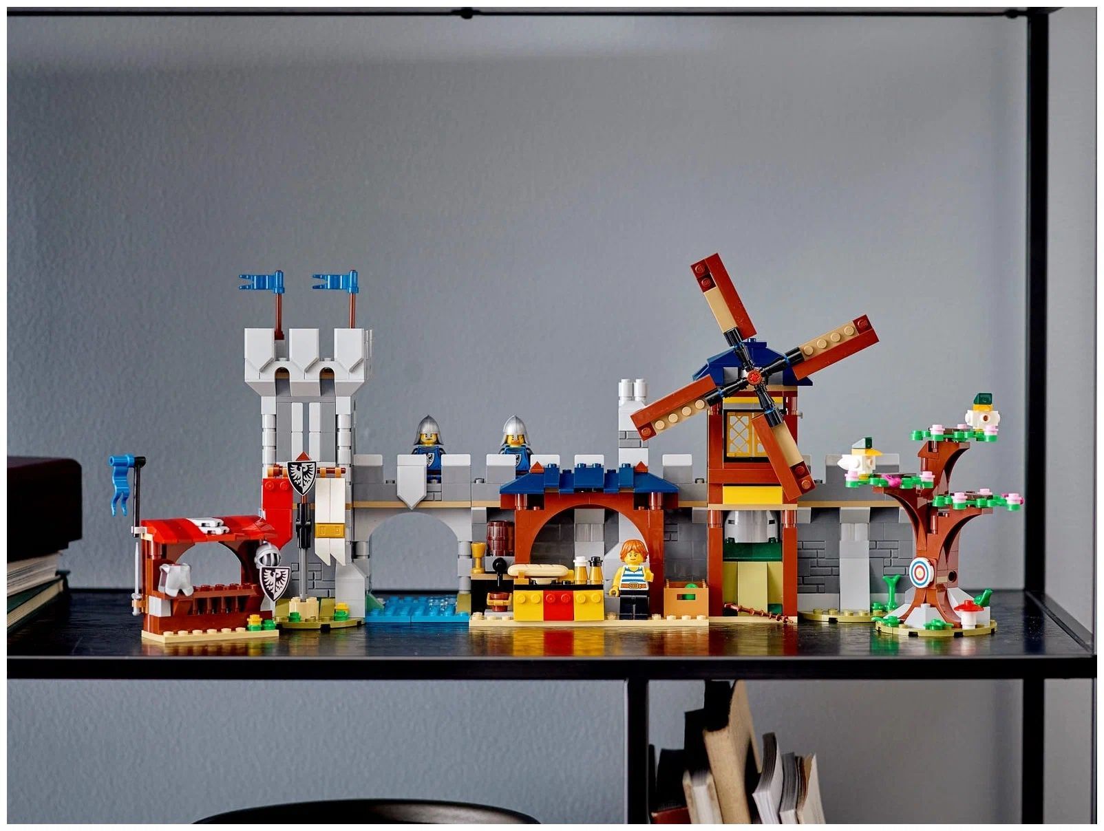 Конструктор LEGO Creator 31120 Средневековый замок