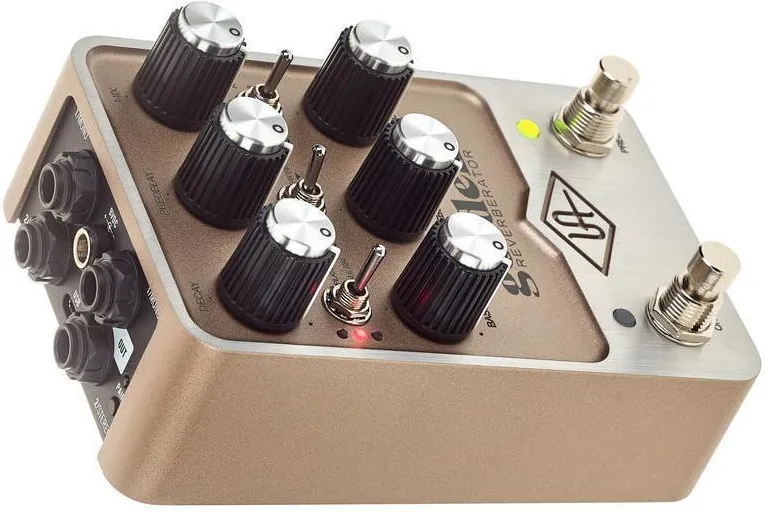 Гитарный эффект Universal Audio Golden Reverb Pedal