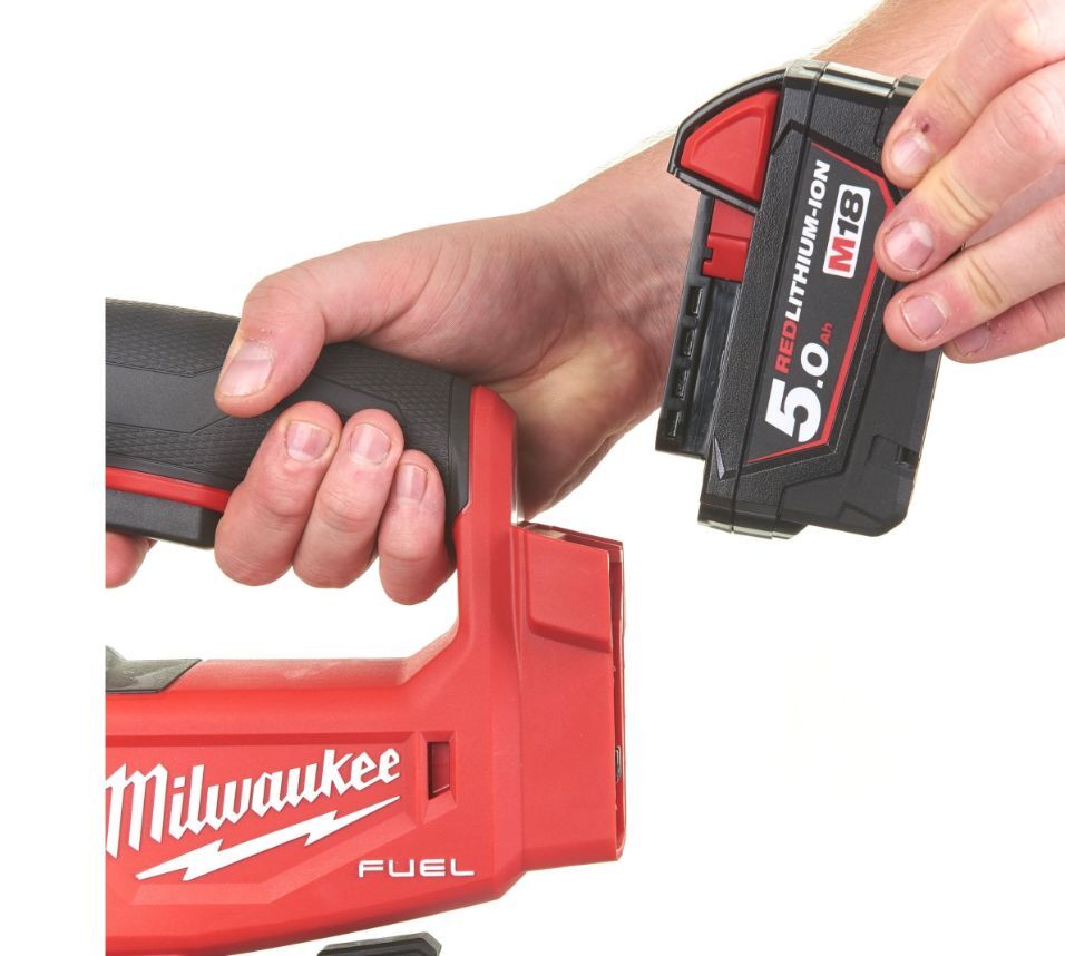 Лобзик Milwaukee M18 FJS0X без аккумуляторов и ЗУ 4933464726