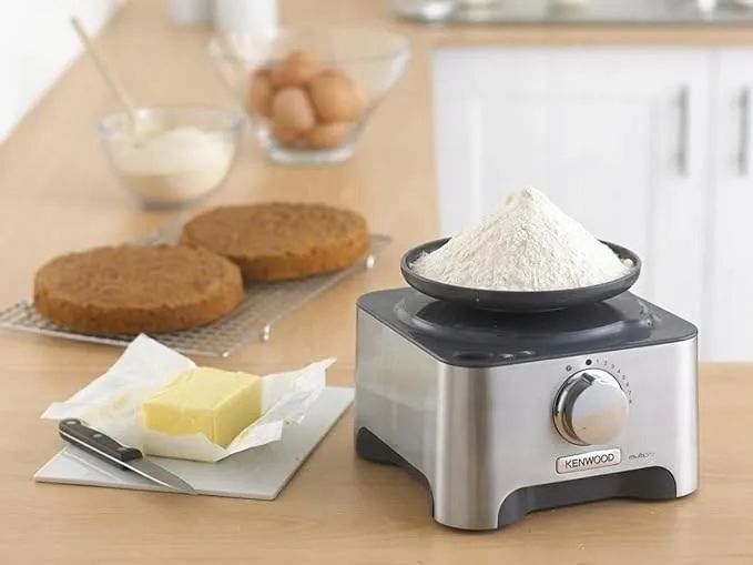 Многофункциональный кухонный комбайн Kenwood MultiPro Classic FDM781 стальной