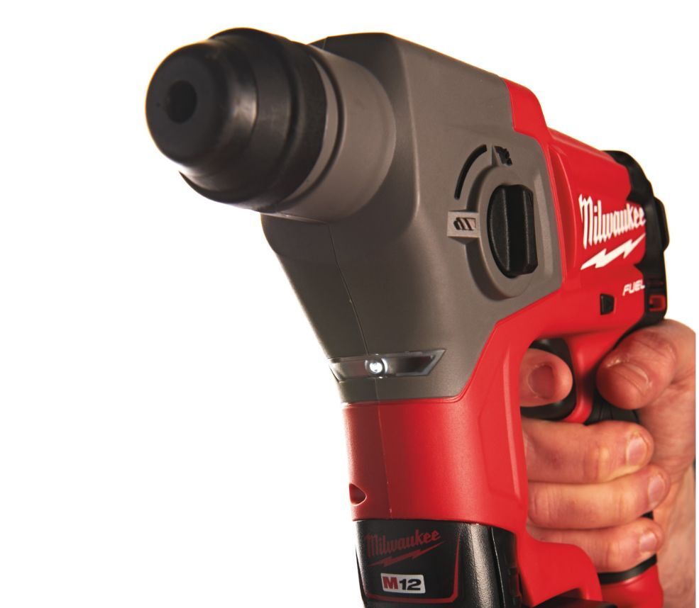 Перфоратор Milwaukee M12 CH402C 24.0 Ah и ЗУ4933441475