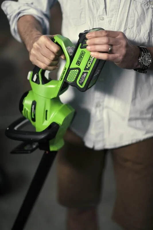 Кусторез Greenworks G-MAX 22637T