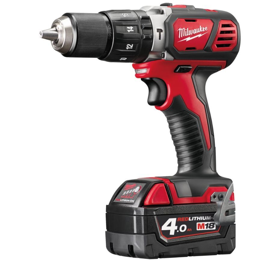 Дрель-шуруповерт Milwaukee M18 BPD402C с 2 4.0 Ah ЗУ и в кейсе 4933443520
