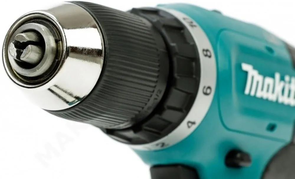 Ударная дрель Makita DDF453RFE 18V LXT с АКБ 2x3,0 Ah и ЗУ