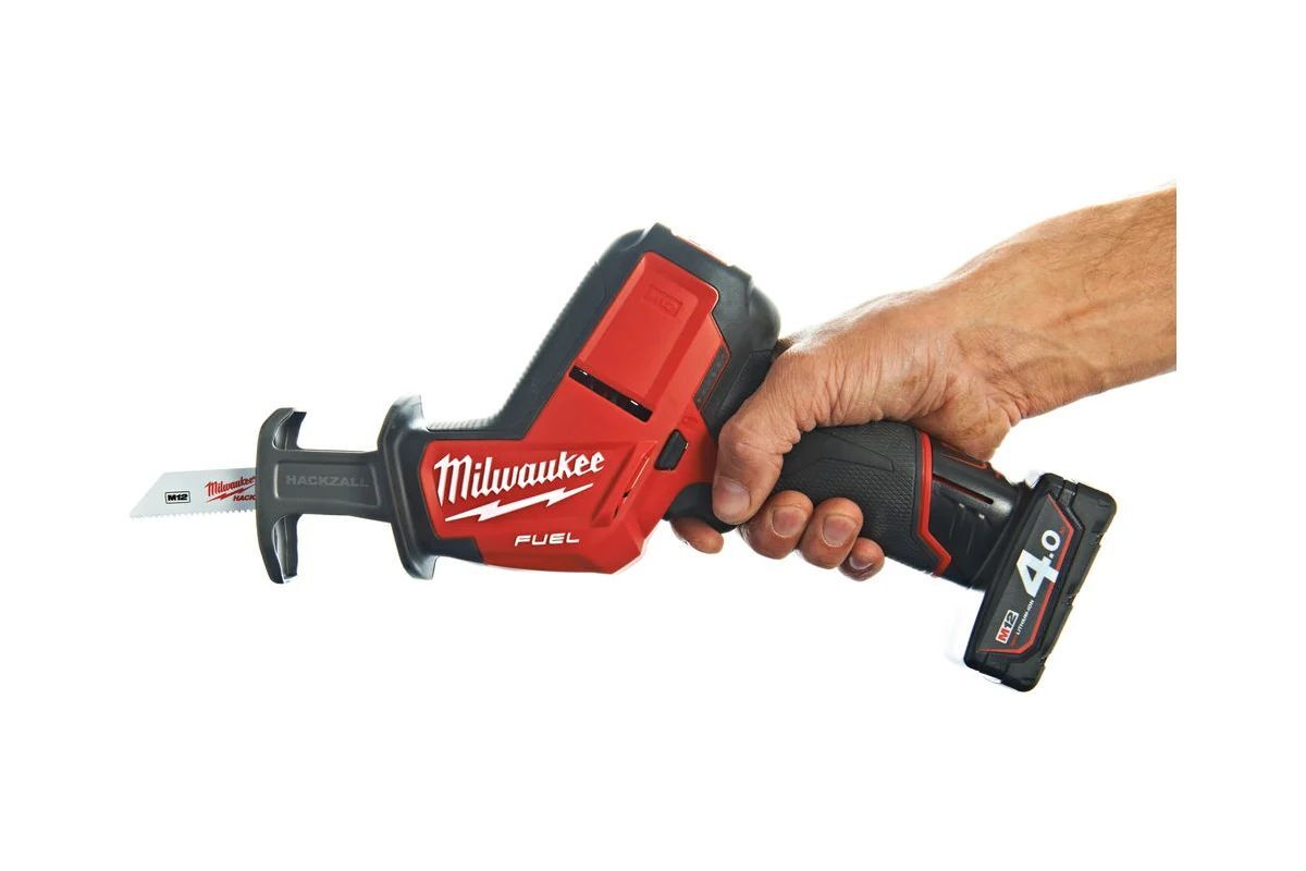 Сабельная пила Milwaukee M12 CHZ-402C Hackzall 12 V 4.0 Ah и ЗУ 4933446950