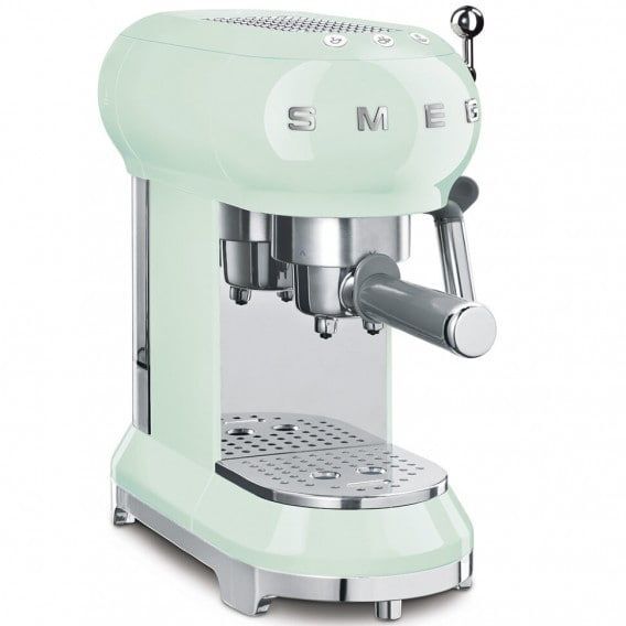 Кофеварка рожковая Smeg ECF01, пастельный зеленый