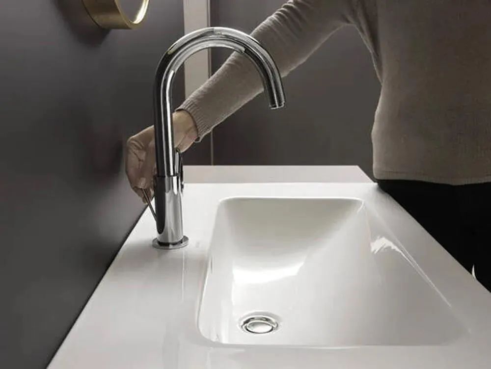 Смесители для раковины однорычажные Hansgrohe Vernis Blend хром (71554000)