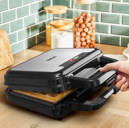 Вафельница Tefal SW383D10