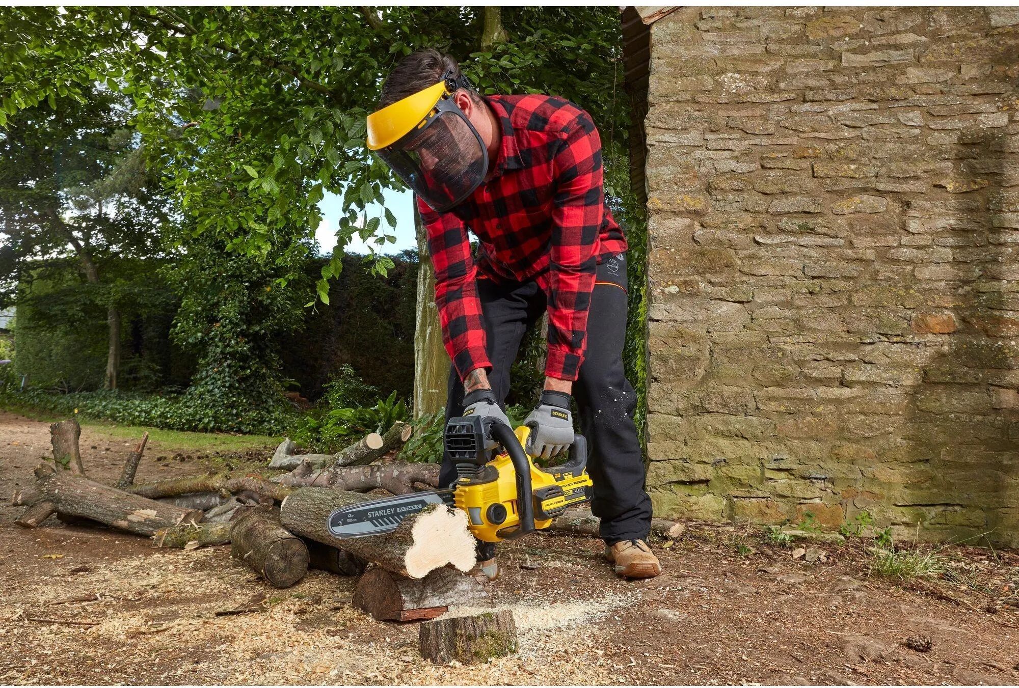 Цепная пила аккумуляторная Stanley (SFMCCS630M1QW)