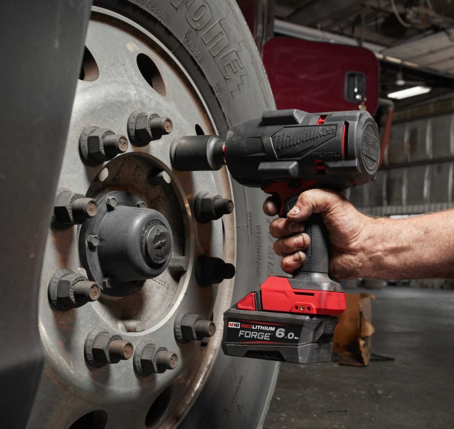 Ударный гайковерт Milwaukee M18FHIW2F120 без аккумуляторов и ЗУ 4933498056