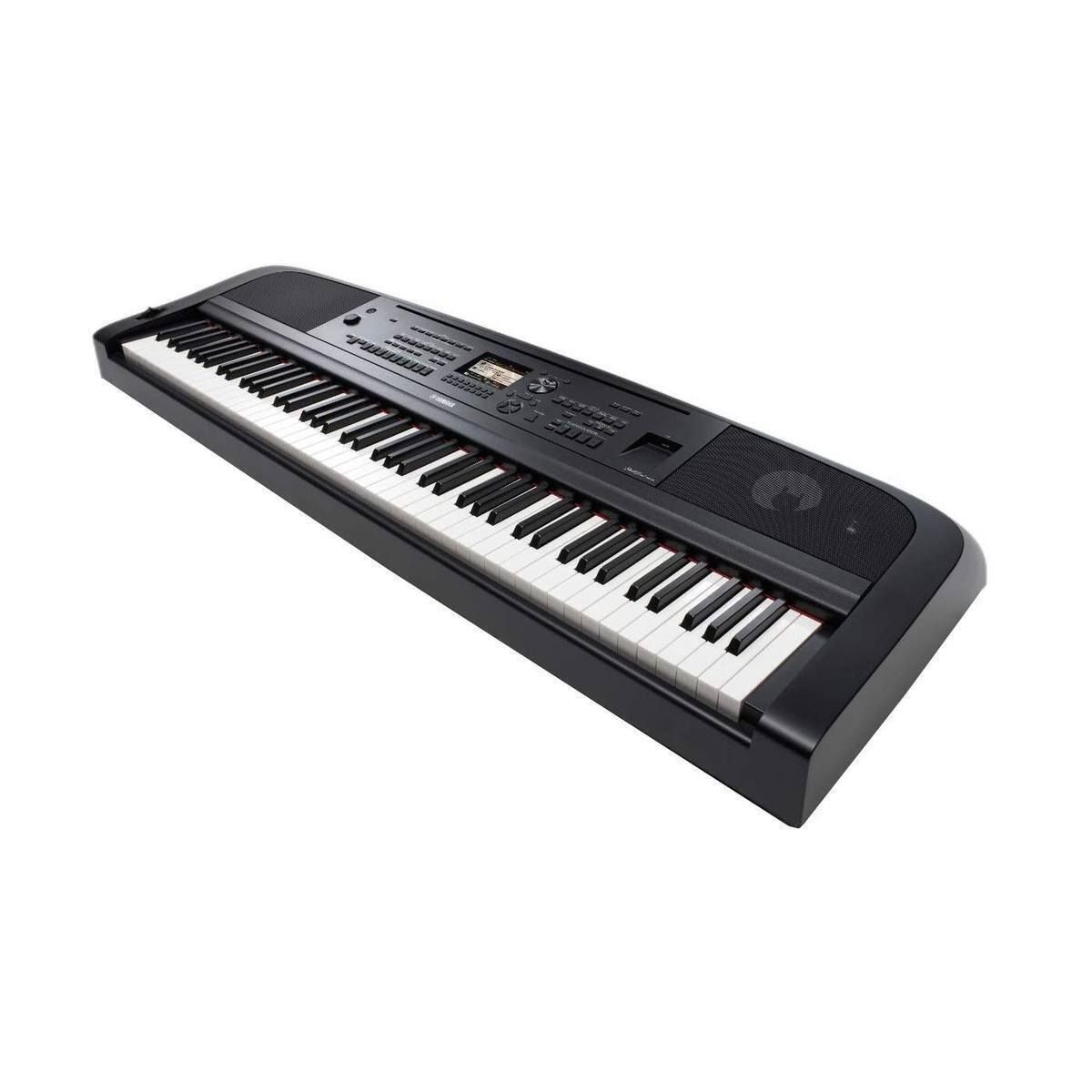 Цифровое пианино Yamaha DGX-670B