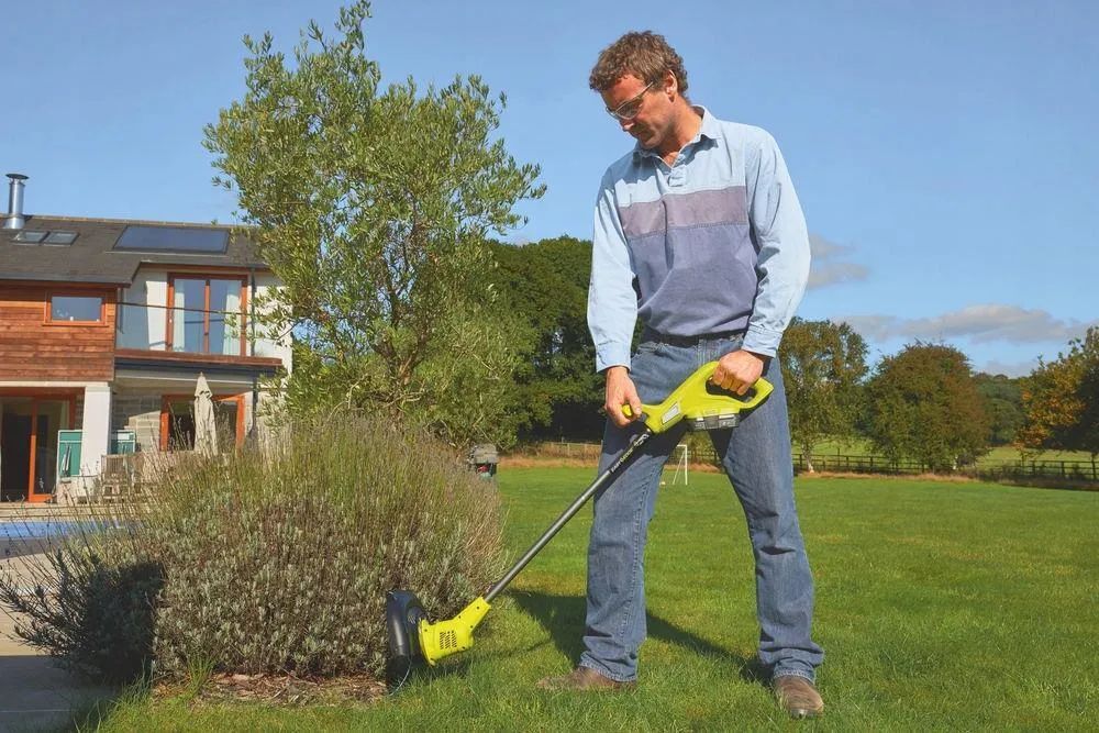 Аккумуляторный триммер RYOBI ONE + RLT1825M20S с АКБ и ЗУ