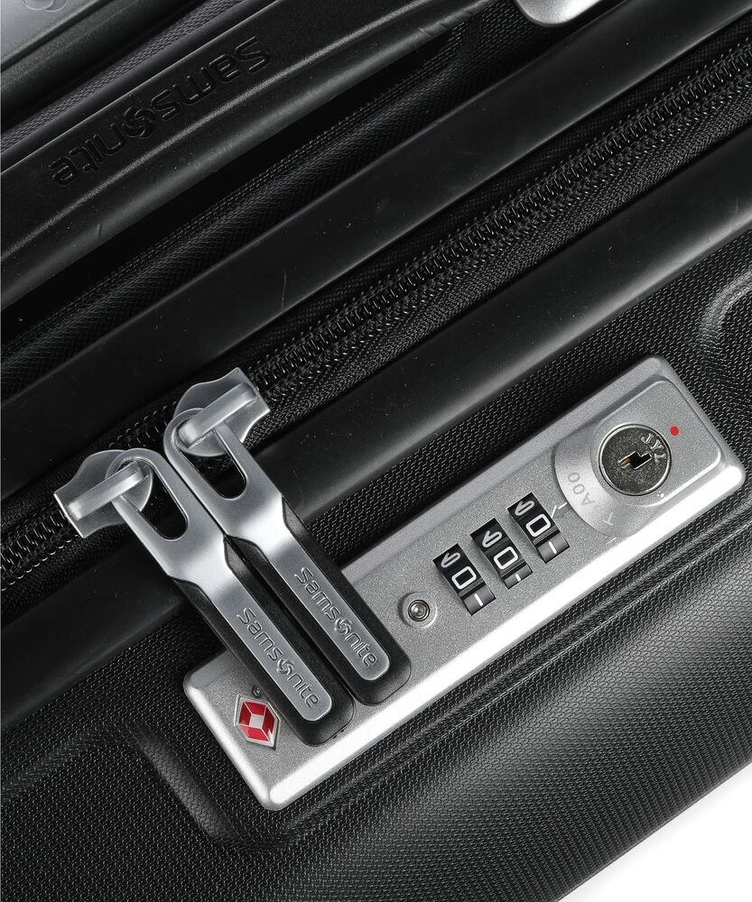 Чемодан Samsonite Flux 55 см, 44 л, черный (88537-1598)