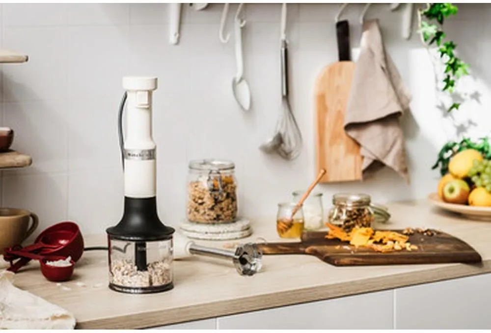Погружной блендер KitchenAid 5KHBV83EAC, кремовый