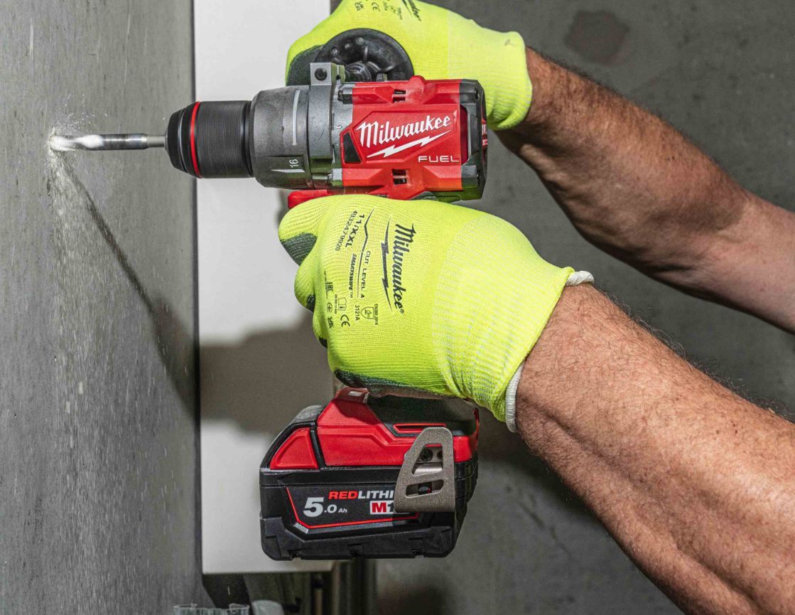 Шуруповёрт-дрель Milwaukee M18 FPD30 без акб и ЗУ 4933498060
