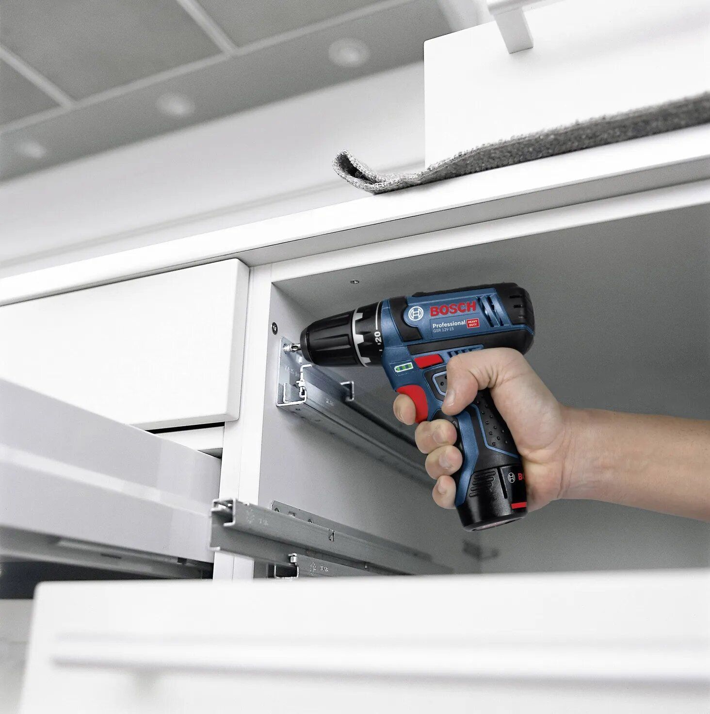 Аккумуляторный шуруповерт Bosch GSR 12V-15 Professional 0615990G6L