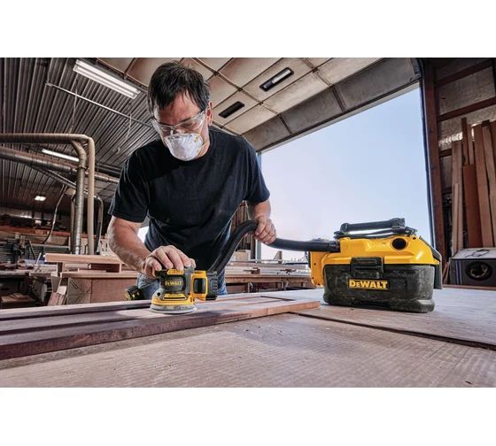 Орбитальная шлифмашина аккумуляторная DeWalt DCW210P2QW с АКБ