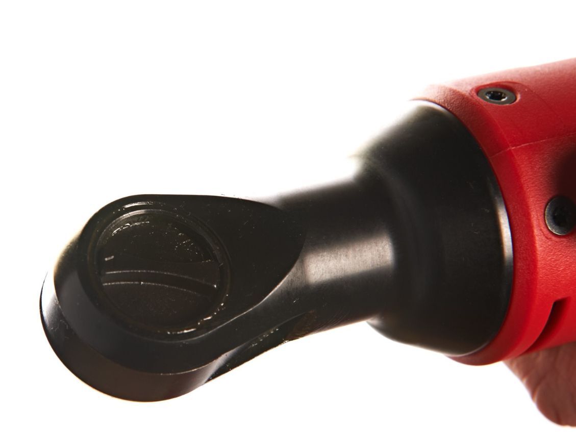 Трещотка Milwaukee M12 IR201B 1х2,0 Ah в сумке 4933441725