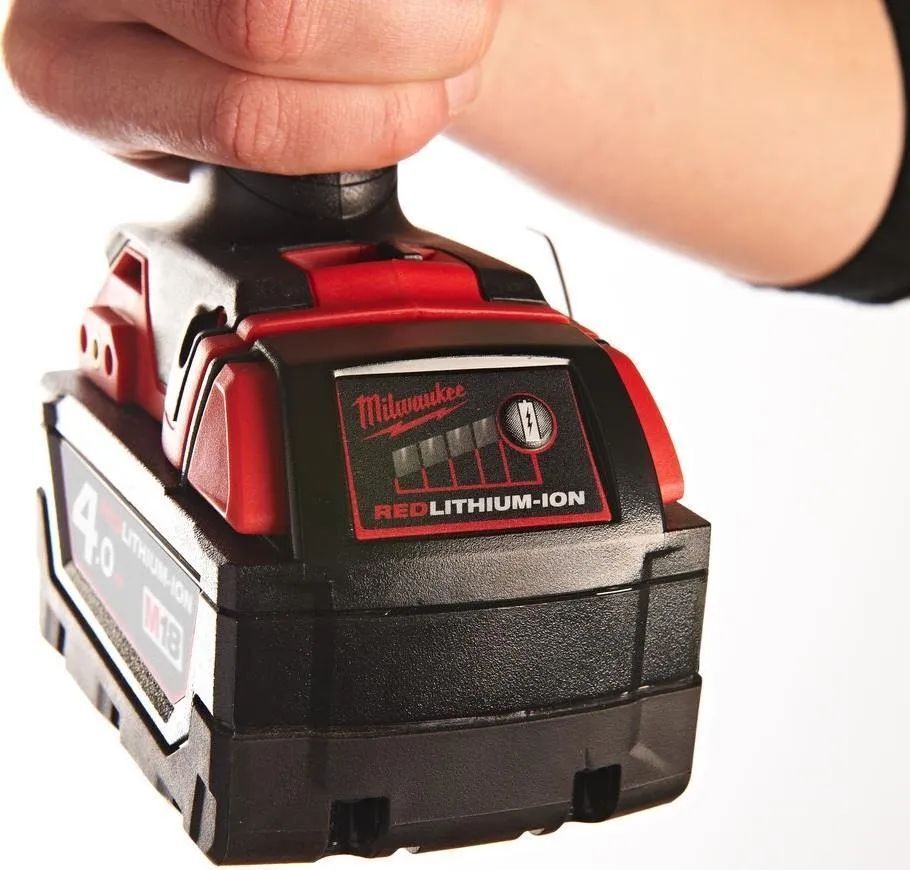 Гайковерт Milwaukee M18 BID-402C 1 4.0 Ah + ЗУ 4933443580