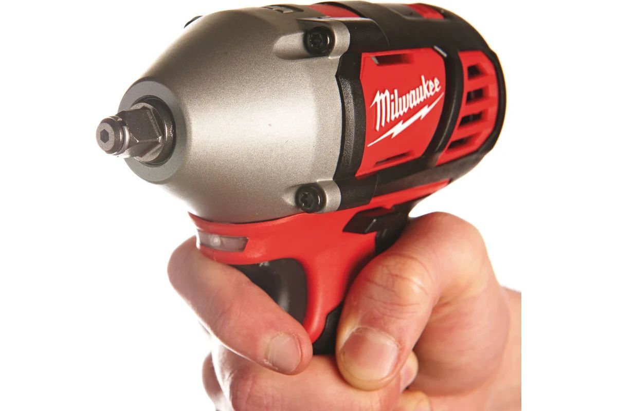 Гайковёрт Milwaukee M18 BIW38-0 3/8 без акб и ЗУ 4933443600
