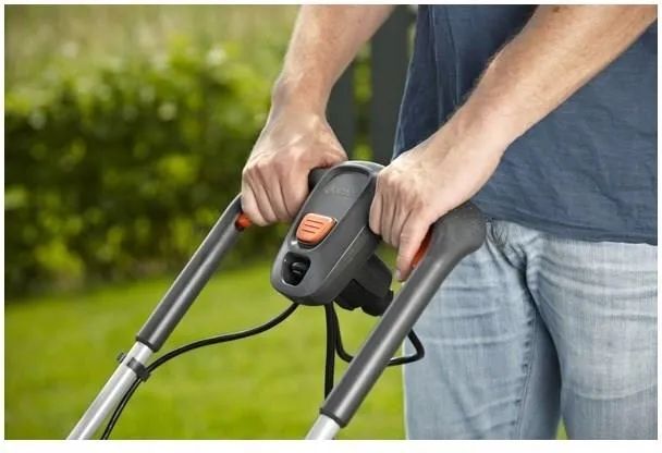 Газонокосилка электрическая Gardena PowerMax 1200/32 5032-20