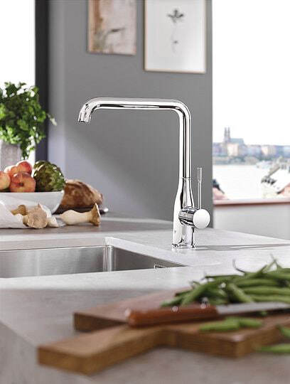 Смеситель для кухни Grohe Essence Plus хром 30269000
