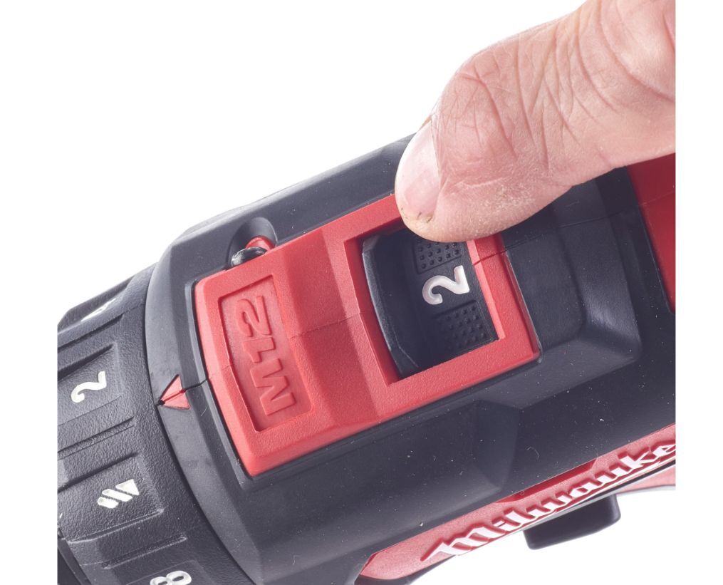 Шуруповёрт‑дрель Milwaukee M12 BDD‑152C , 2 АКБ, ЗУ, Кейс 4933451460