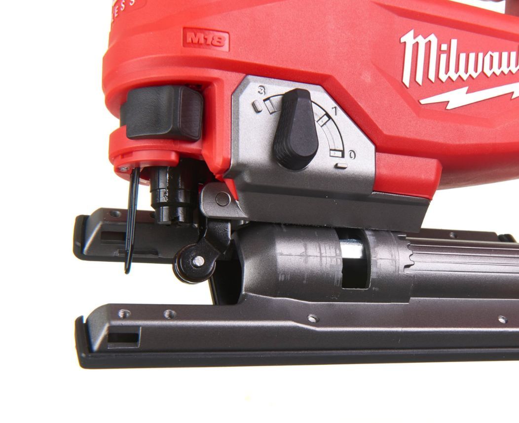 Лобзик Milwaukee M18 FJS0X без аккумуляторов и ЗУ 4933464726