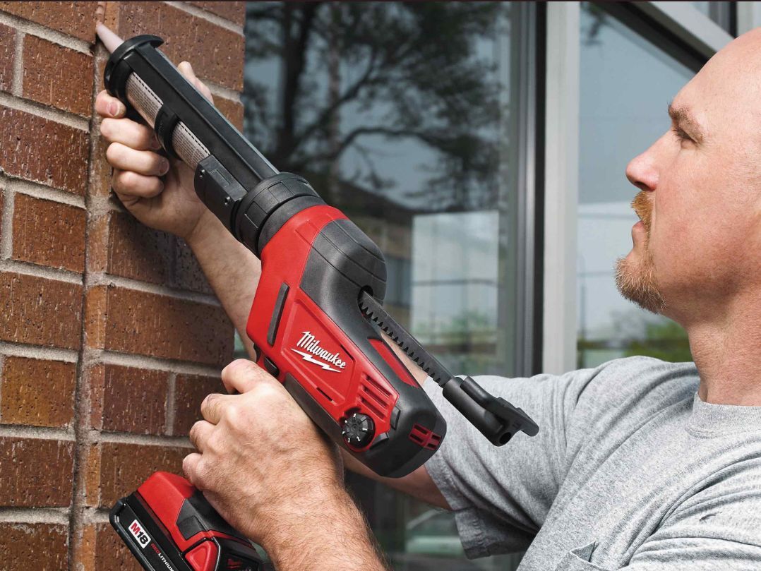 Пистолет для герметика Milwaukee M18 C18PCG/310C-201B без акб и ЗУ 4933441310