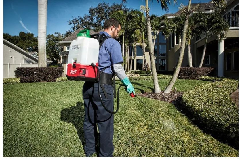 Ранцевый опрыскиватель Milwaukee M18 BPFPH0 без аккумулятора и ЗУ 4933464961