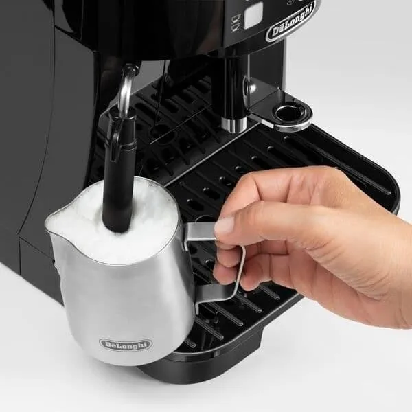 Кофемашина автоматическая De'Longhi Magnifica S ECAM11.112.B
