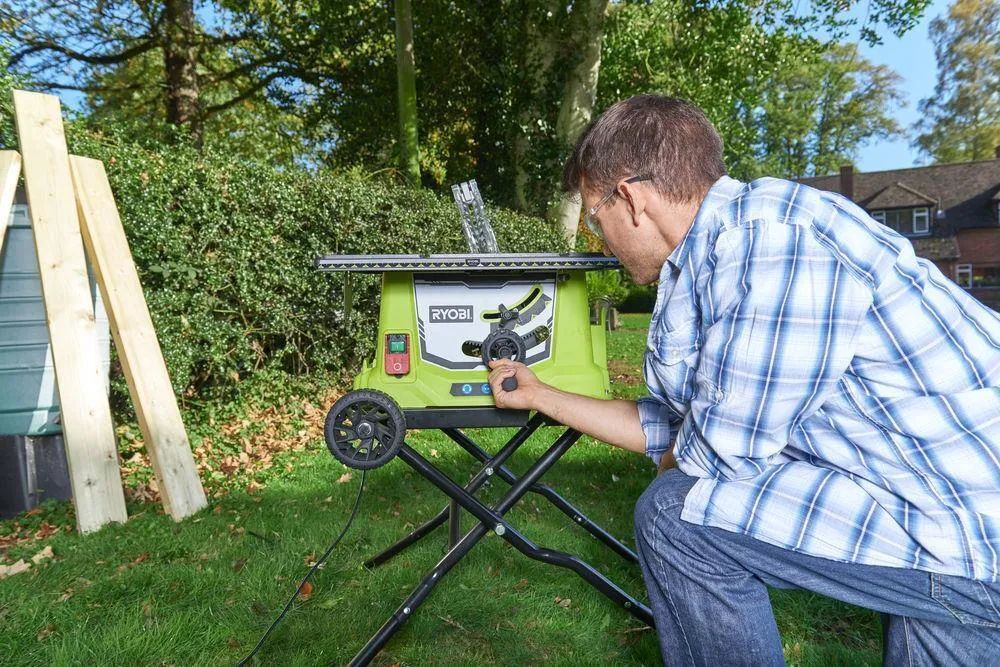 Настольная электрическая пила RYOBI RTS1800EF - G