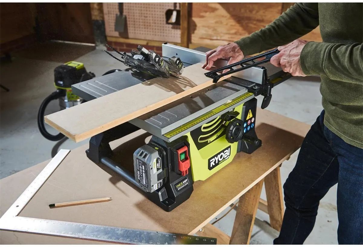 Настольная пила RYOBI RTBS18X-0 без АКБ и ЗУ