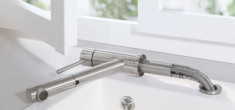 Однорычажный смеситель для мойки Villeroy & Boch Como Shower Window