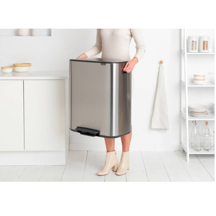 Мусорный бак Bo с педалью (2 x 30 л), Стальной матовый (FPP) Brabantia