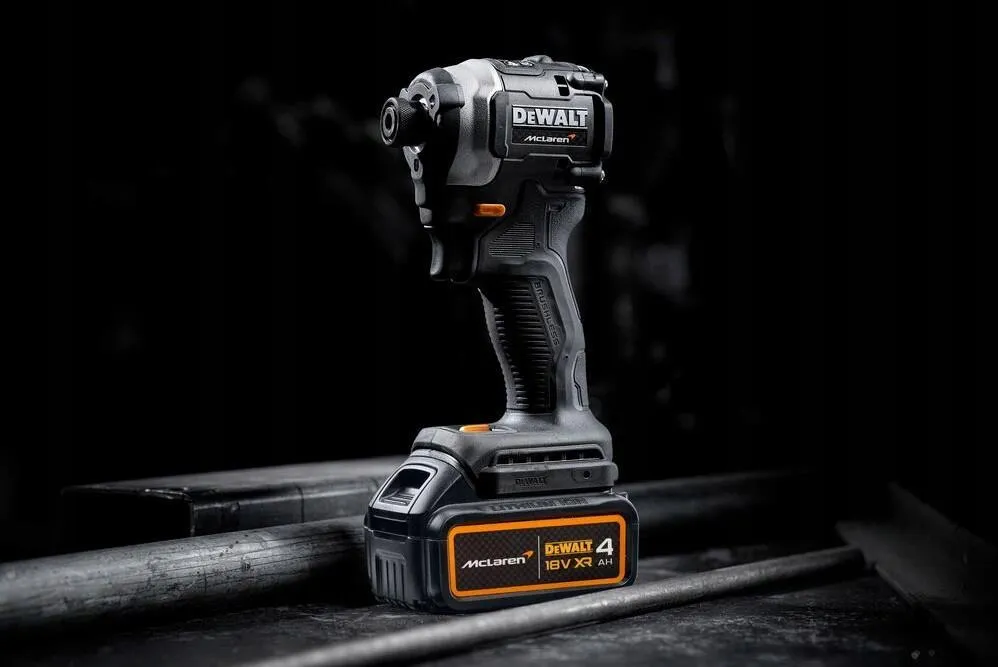 Аккумуляторная дрель-шуруповерт Dewalt DCF85MP2TQW