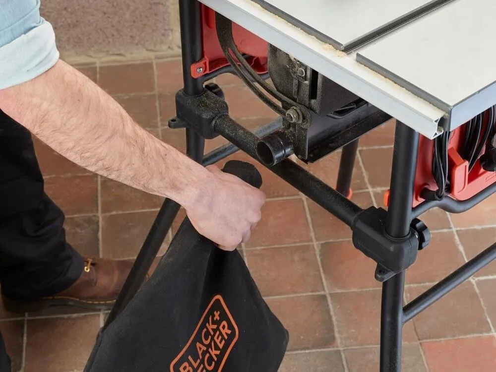 Настольная циркулярная пила Black&Decker BES720-QS