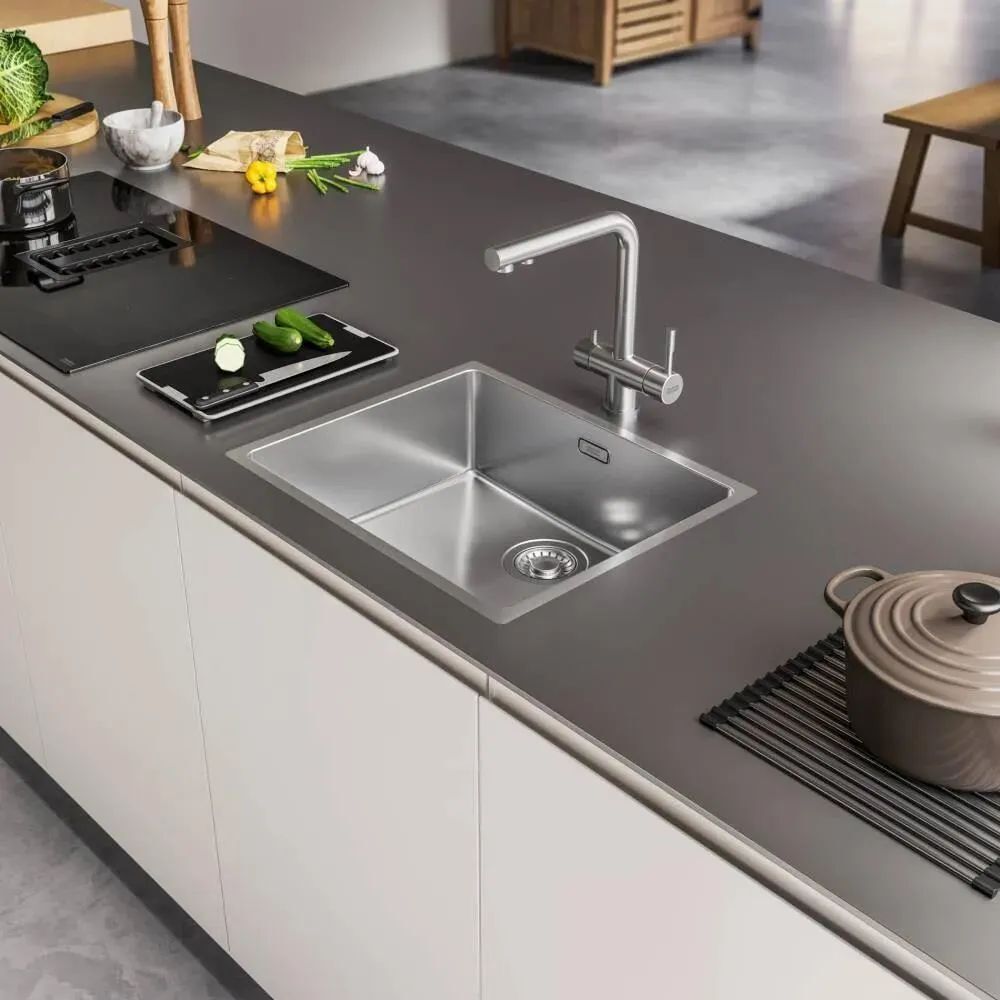 Кухонный кран Franke Atlas Celar Water 120.0179.978, нержавеющая сталь