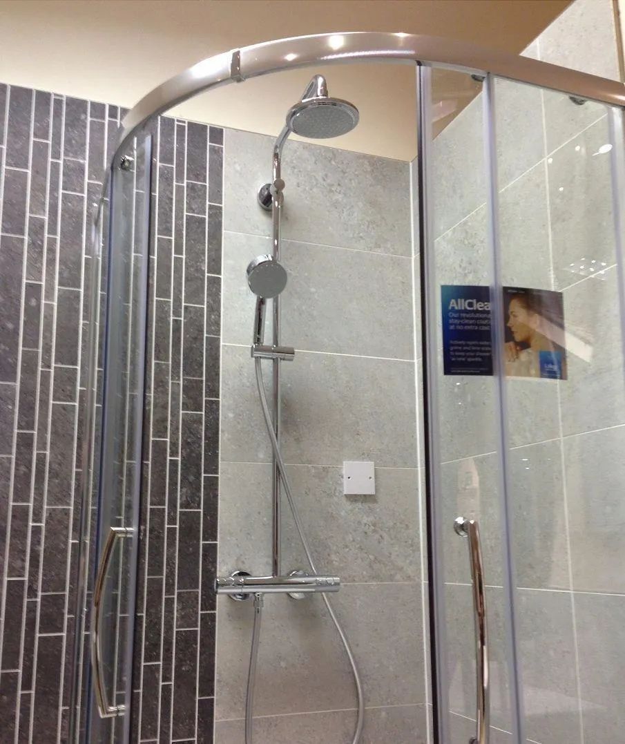 Душевая система GROHE Tempesta 27922000